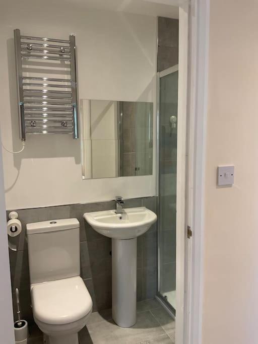 Beautiful Private En-Suite Room With Its Own Entry Bexleyheath Exterior photo